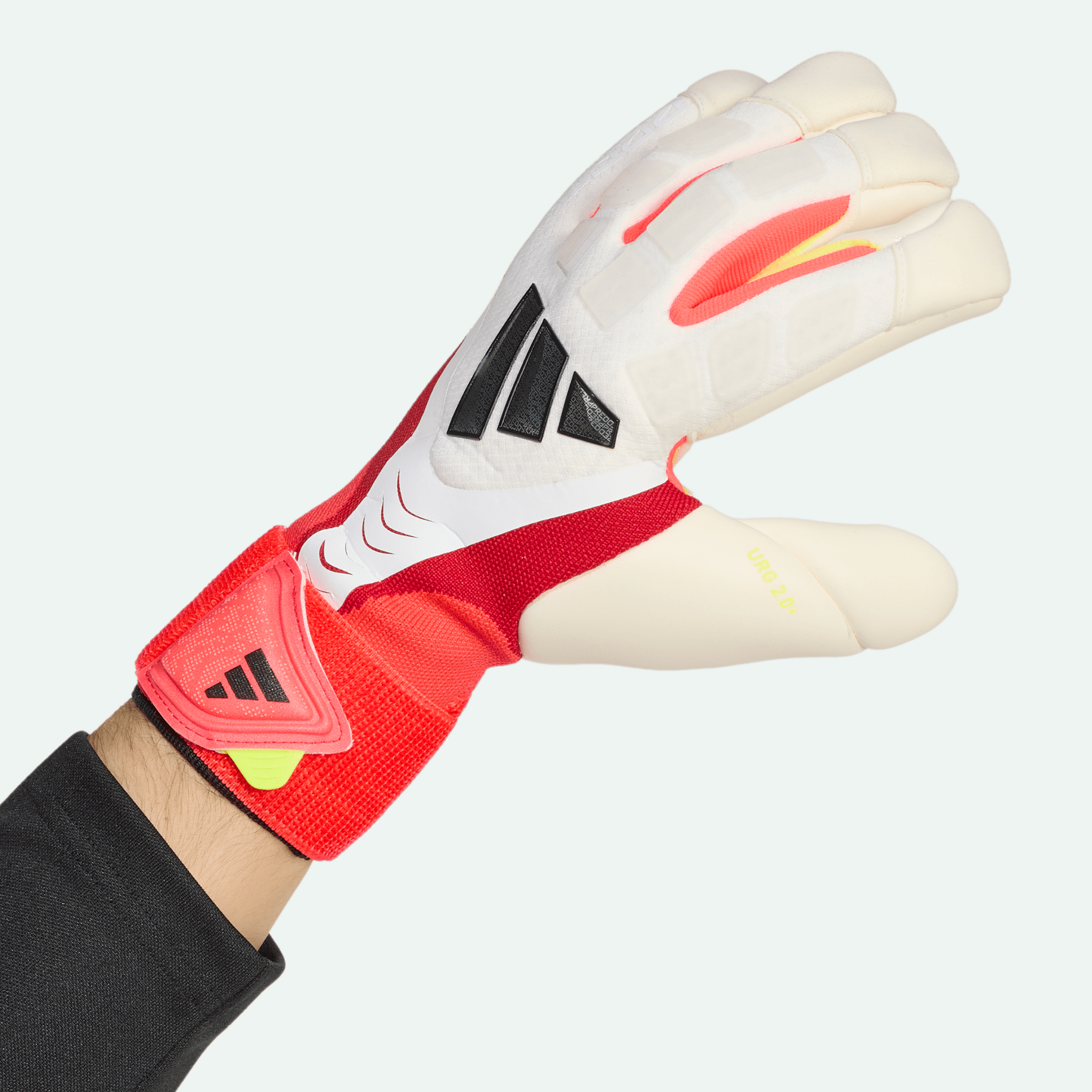 Predator Goalkeeper Glove Pro (Hybrid Strap)