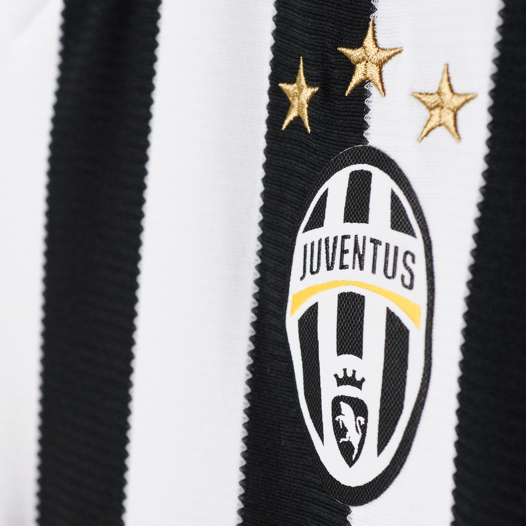 Juventus 15/16 Home Jersey