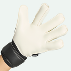 Predator Match Fingersave Goalkeeper Glove (Kids)