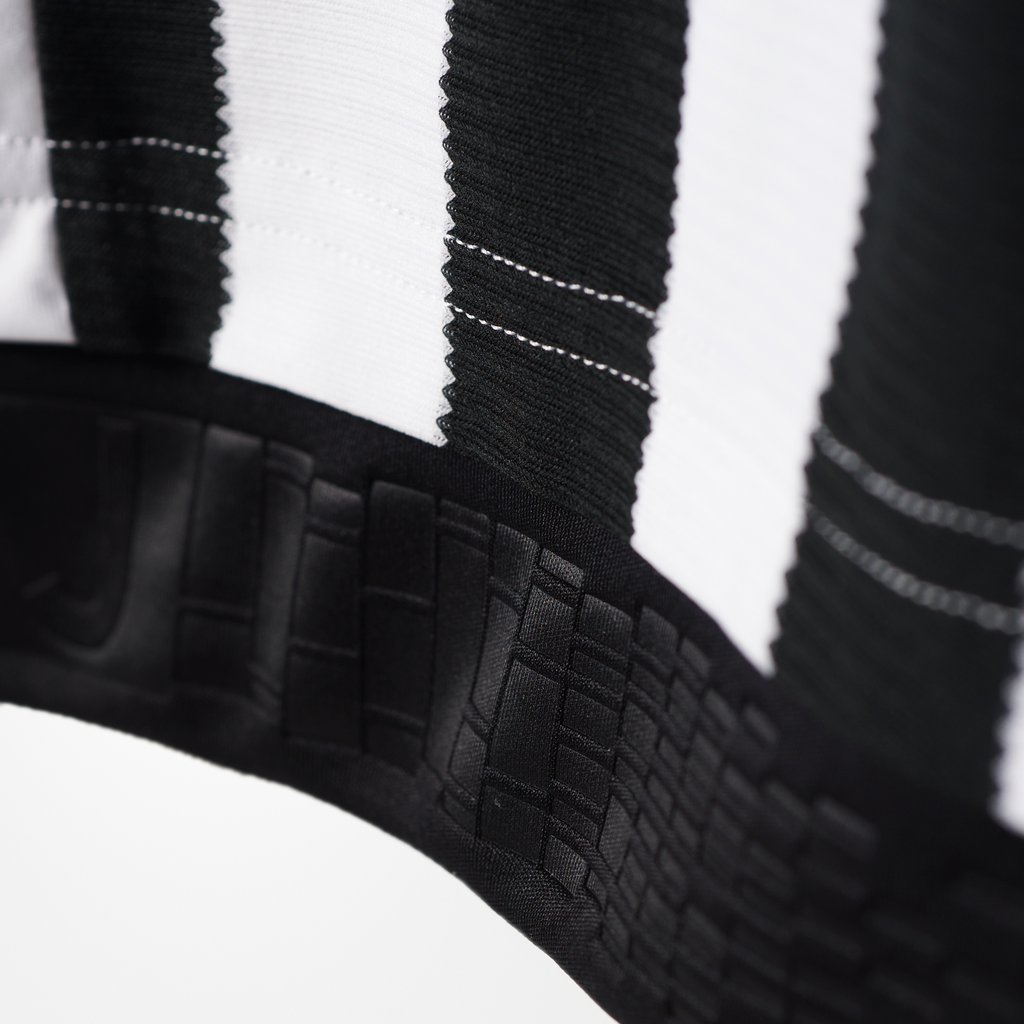 Juventus 15/16 Home Jersey