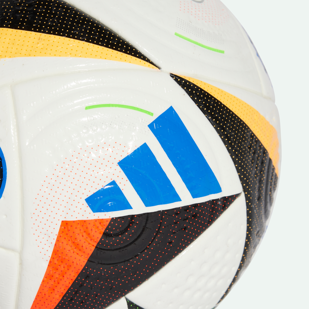 2024 Fussballliebe Pro Ball