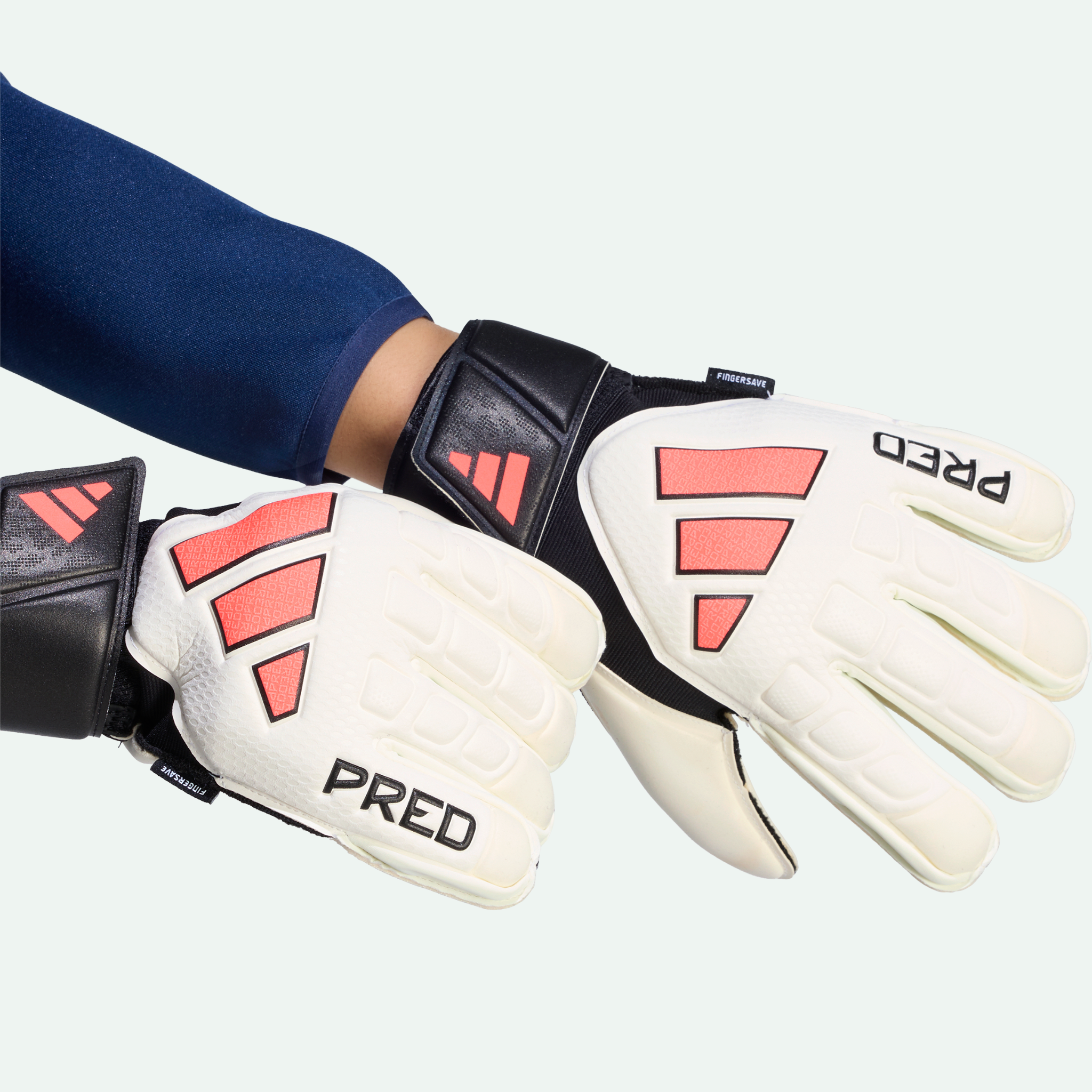 Predator Match Fingersave Goalkeeper Glove