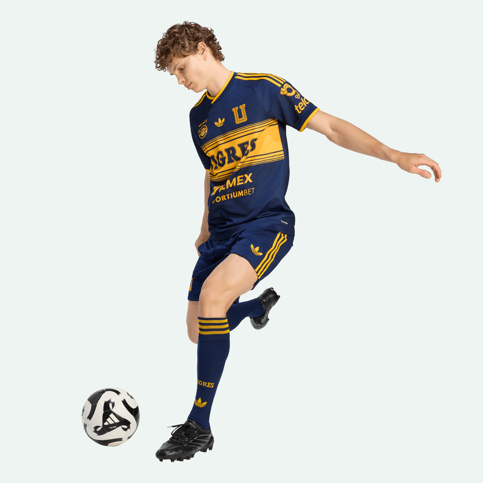 Tigres UANL 26/27 Away Jersey